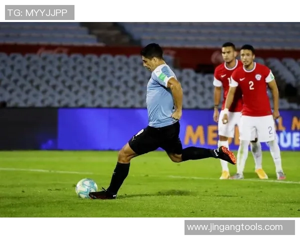 南京篮球队在世界杯预选赛中以68分稳居积分榜首位，表现抢眼