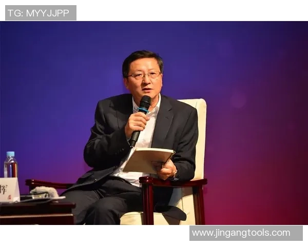 专访杨芳:探寻网球界的成功秘诀与背后故事